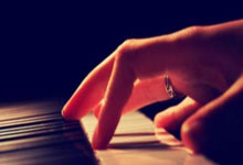 [图]克莱20分浓眉18+7 独行侠7人上双终结公牛4连胜.